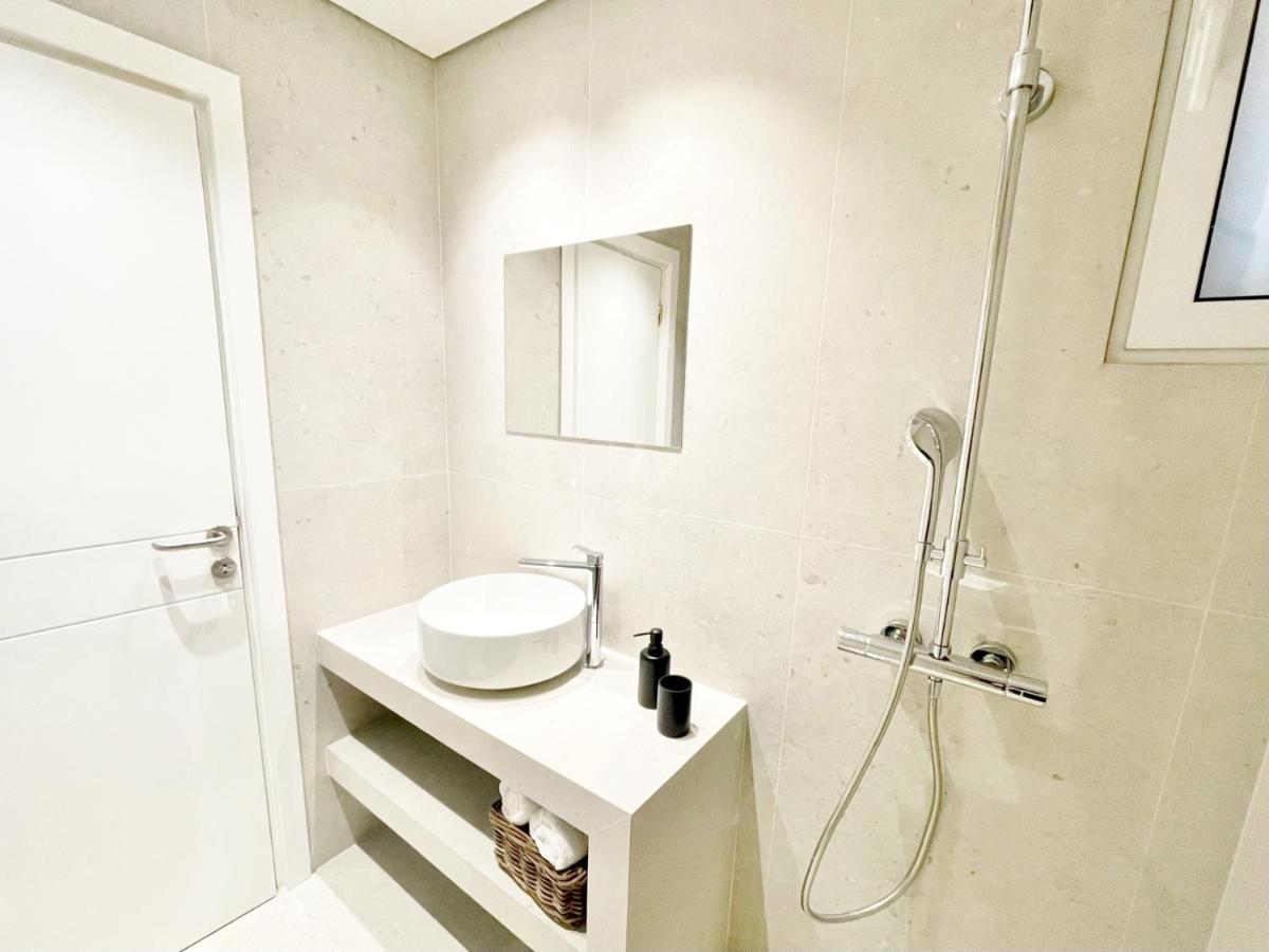 Apartamento Vouliagmeni'S Secret Garden Near The Sea Atenas Exterior foto